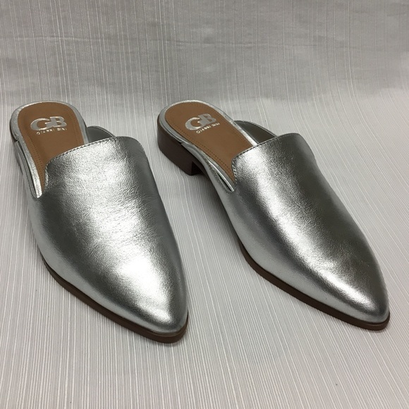 Gianni Bini Shoes - Gianni Bini New Slide On Silver Shoes